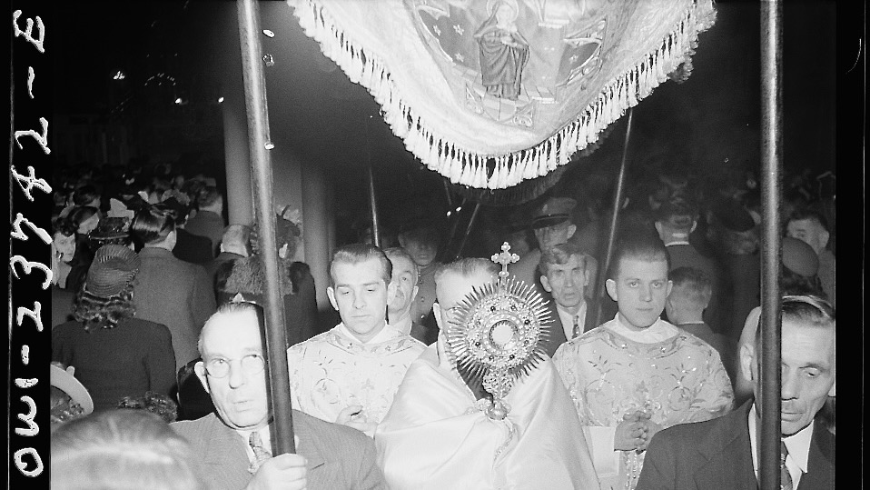 Creating a Processional Canopy